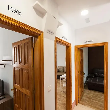 Апартаменти Vacacionales Palmas Urban Center